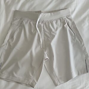 Kenneth Cole Beige Shorts